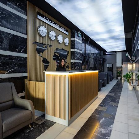 Atm Suit Otel Istanbul Bagian luar foto
