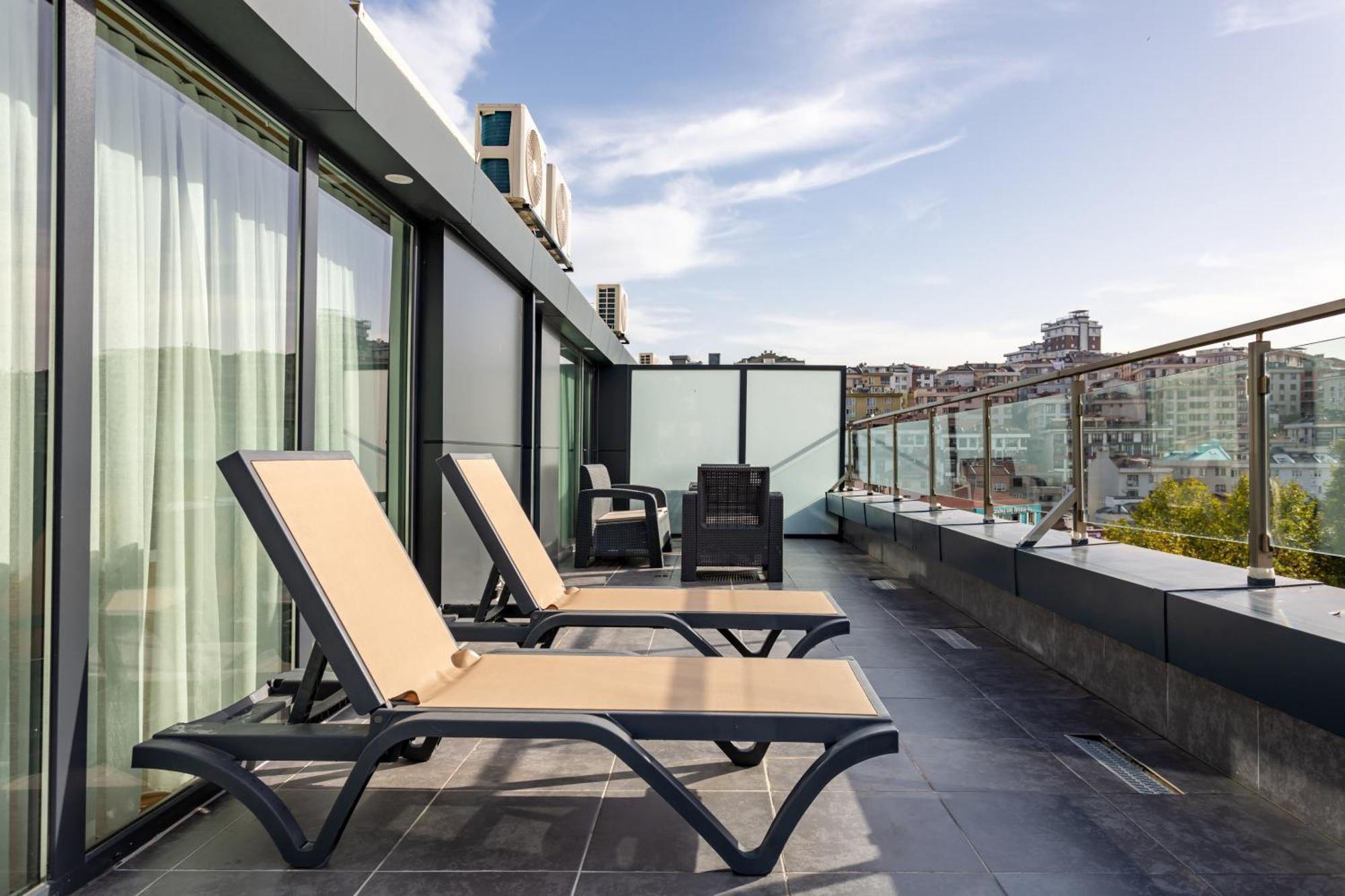 Atm Suit Otel Istanbul Bagian luar foto