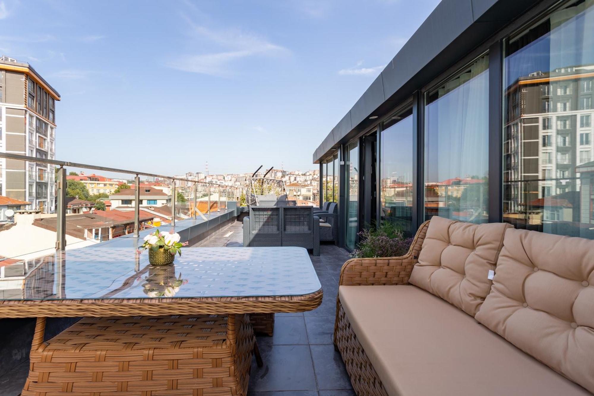 Atm Suit Otel Istanbul Bagian luar foto
