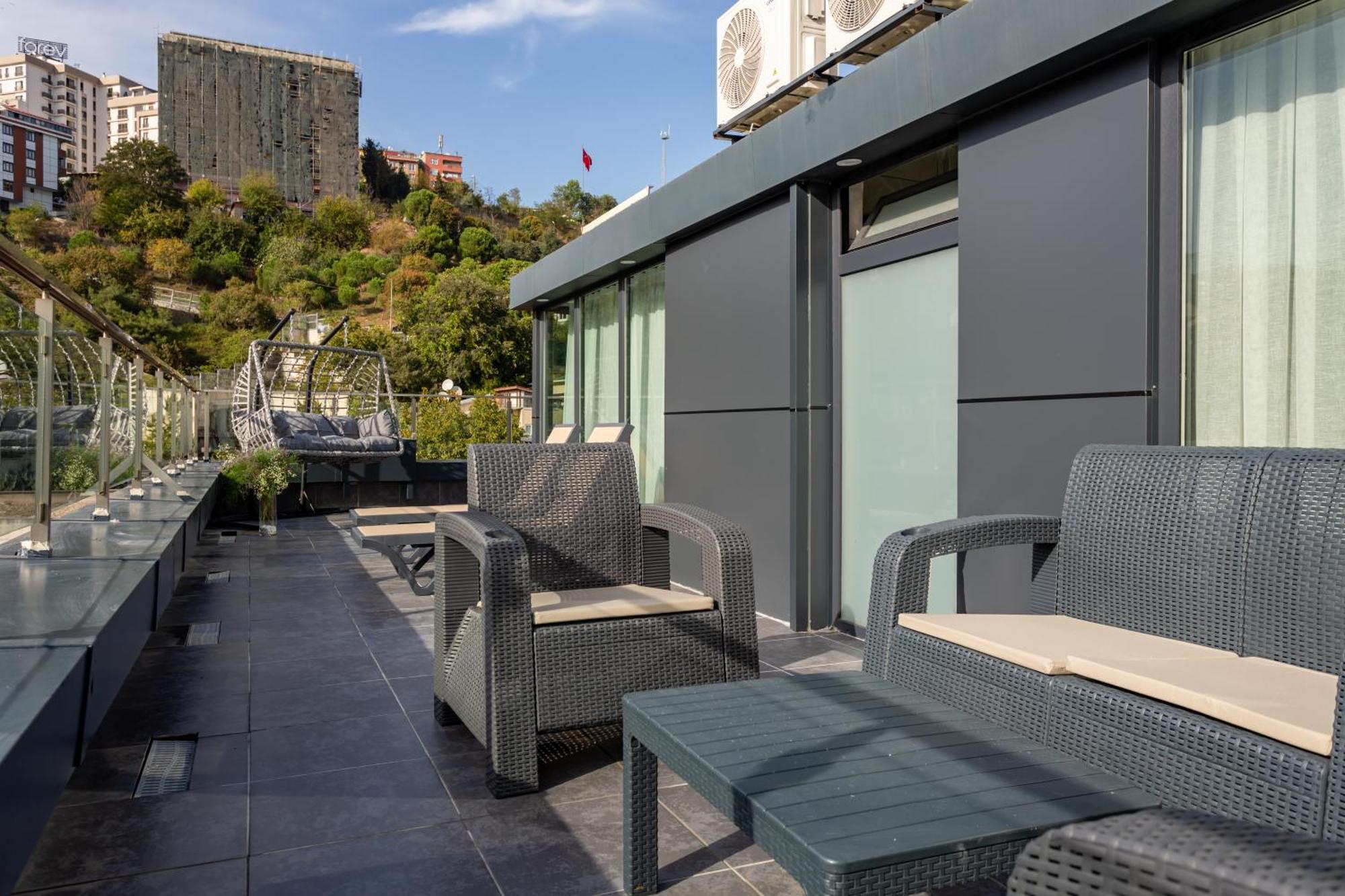 Atm Suit Otel Istanbul Bagian luar foto