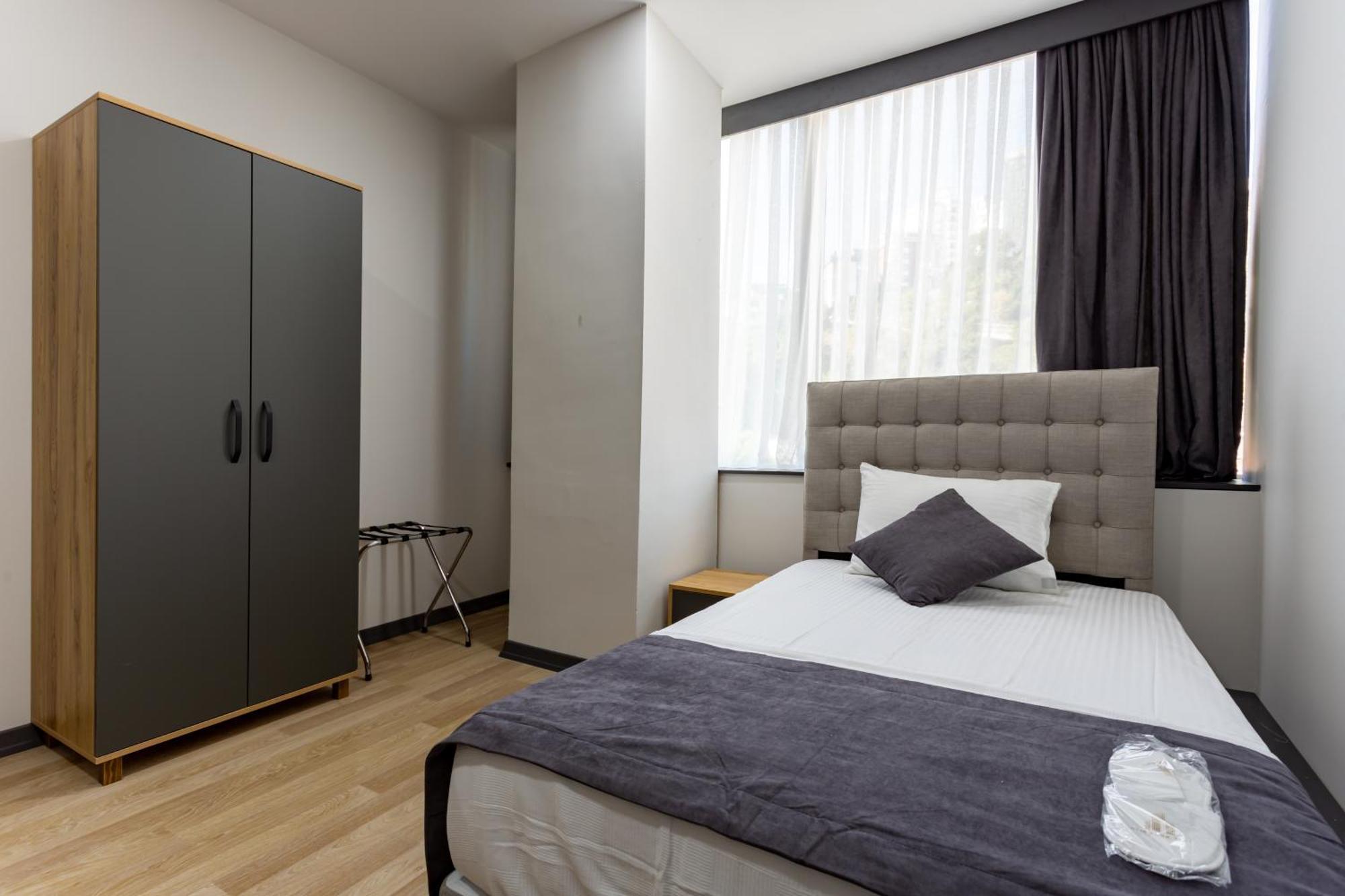 Atm Suit Otel Istanbul Bagian luar foto