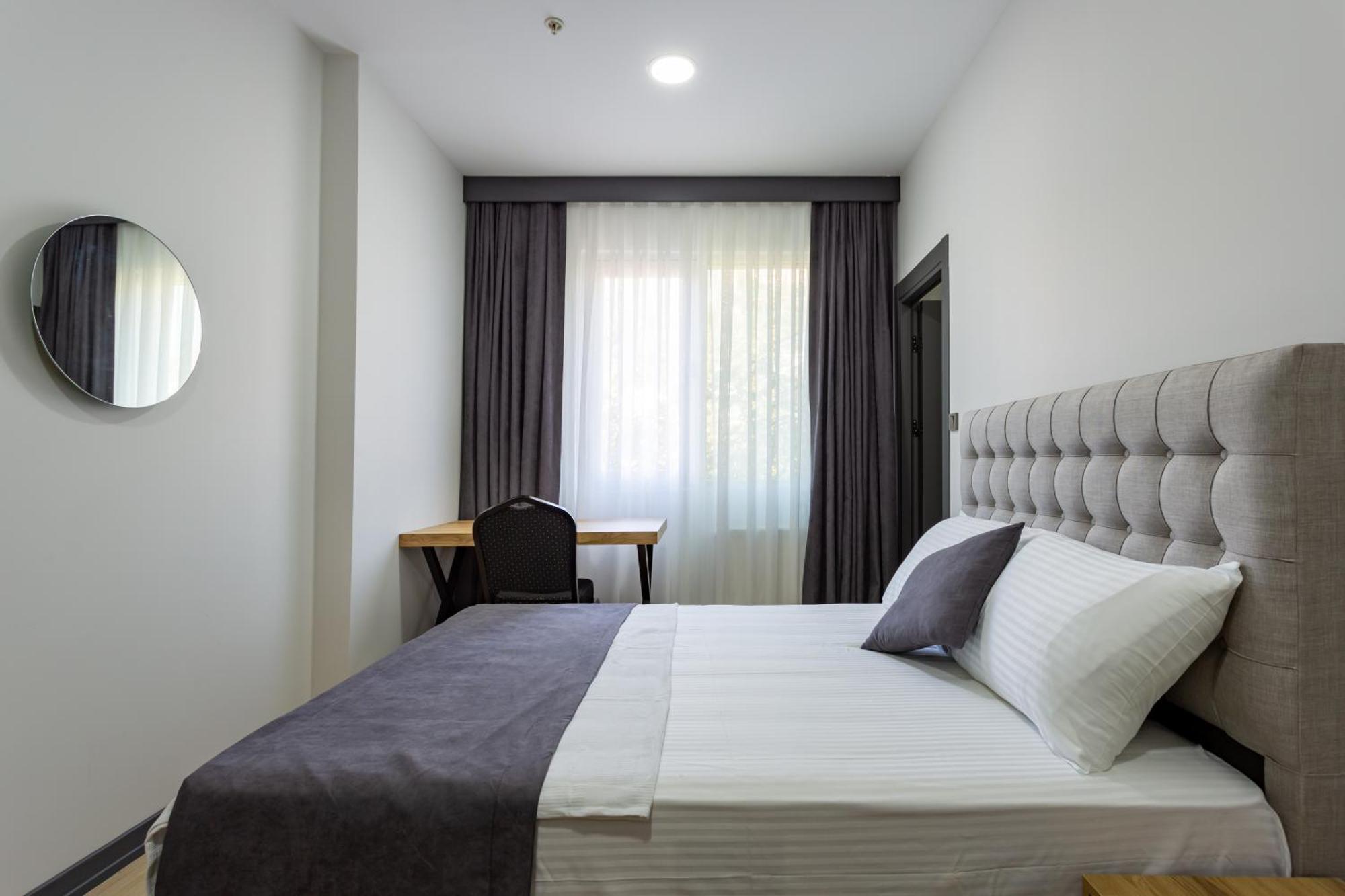Atm Suit Otel Istanbul Bagian luar foto